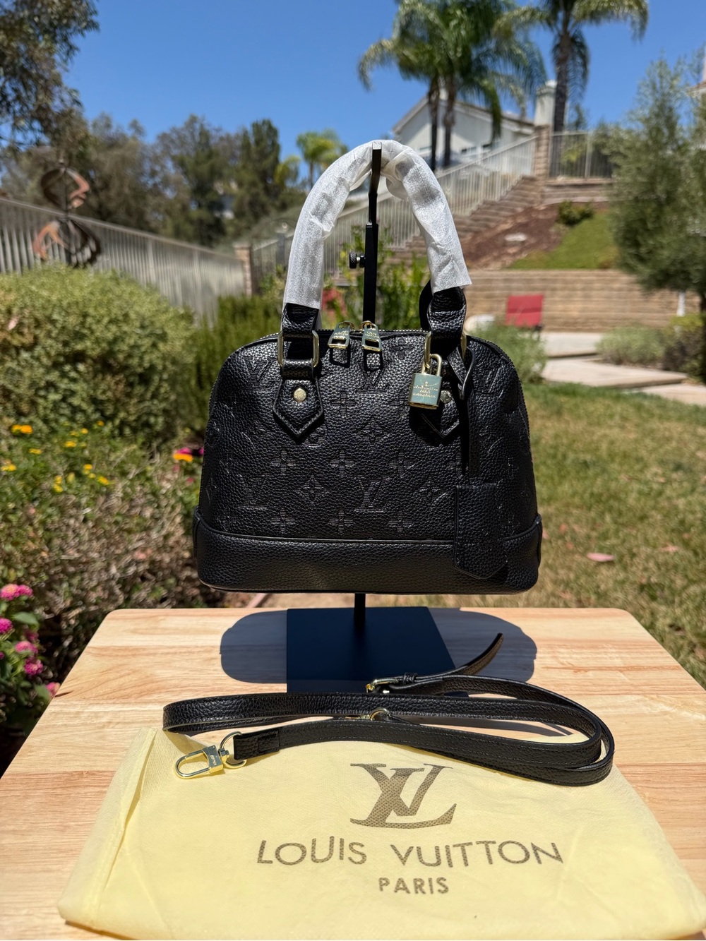 ✨COMING SOON✨ New LV Print Alma Empreinte BB Black Gold Embossed Monogram Bag - Picture 2 of 15